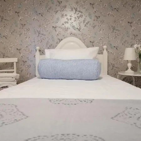 بيت للعطل House In The Town Centre *