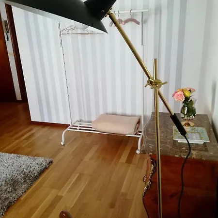 House In The Town Centre *