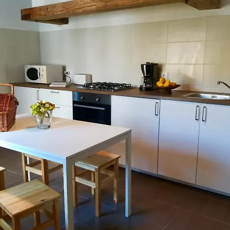 House In The Town Centre Feriehus Caminha