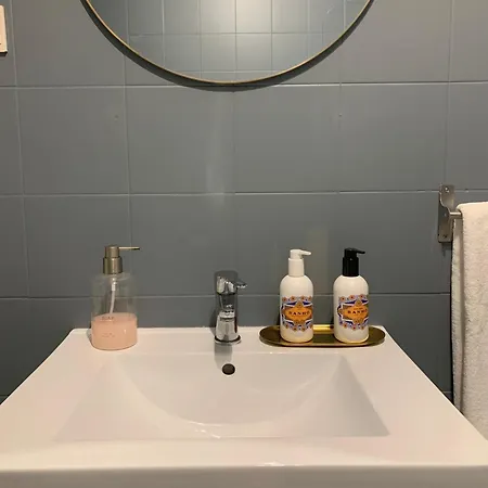 House In The Town Centre *