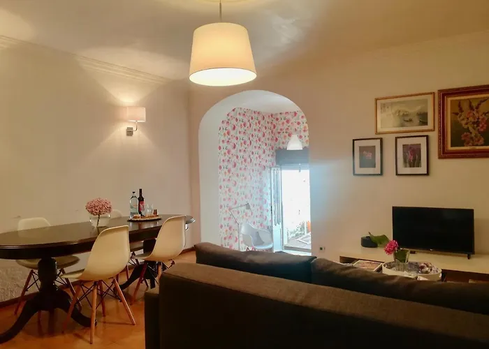 Nyaraló House In The Town Centre