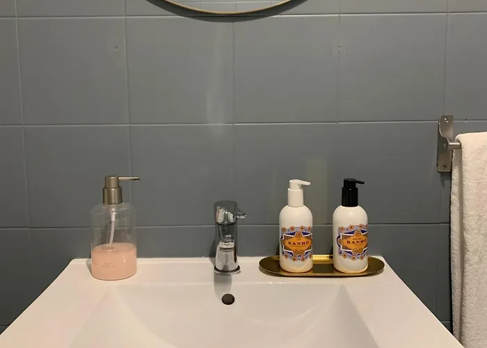 House In The Town Centre *